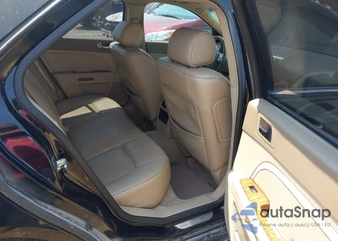 2008 Cadillac Sts V6 z USA, uszkodzony, nr VIN 1G6DA67V880130688